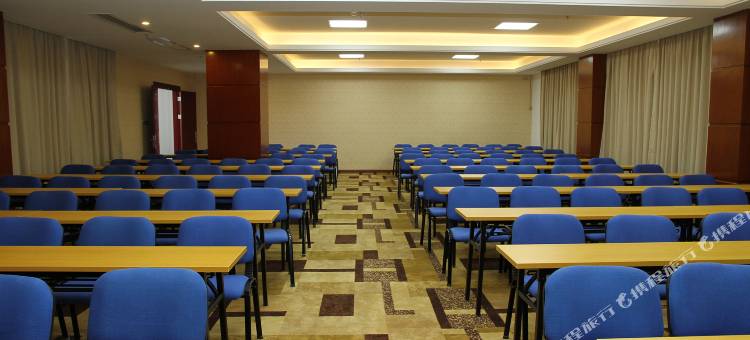 冠华生态酒店(阳江市阳西县西湖公园店)图片