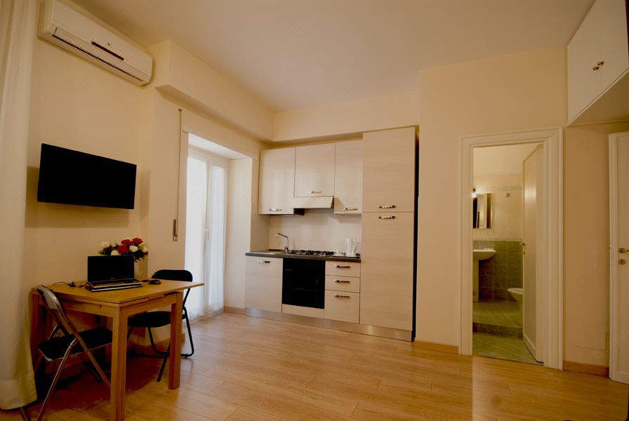 Domus Bella Roma Hotel Reviews And Room Rates - 