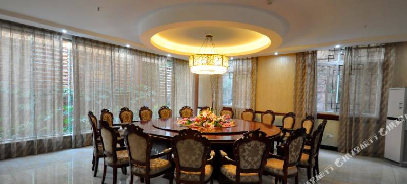 长宁七洞沟大酒店图片