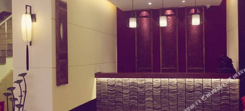 轻住·中原宾馆(大连火车站友好广场地铁站店)图片