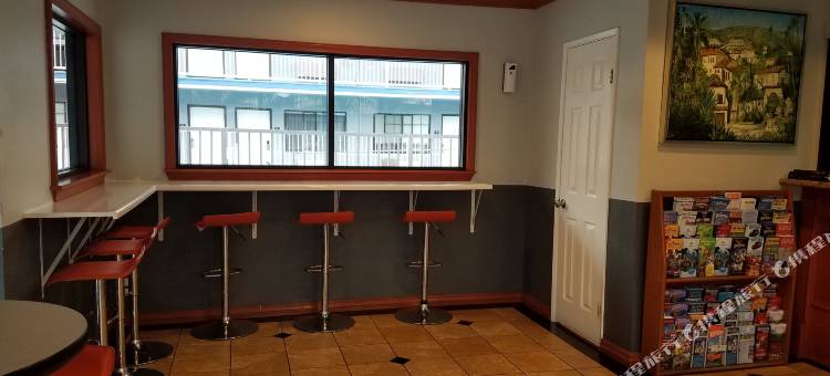 Sunset West Hotel, SureStay Collection by Best Western图片