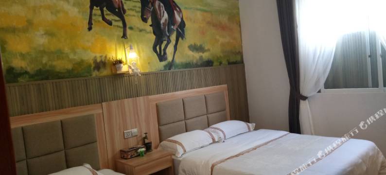 武隆原上客栈图片