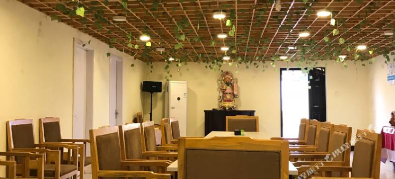 银海酒店(文和里美食文旅综合体店)图片