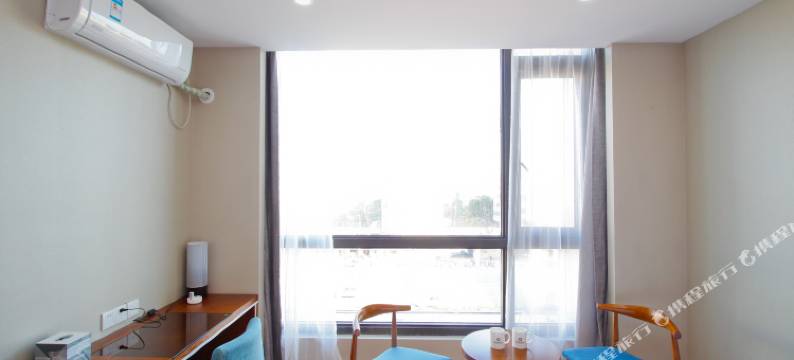 君莱酒店(合肥万达广场新海大道地铁站店)图片