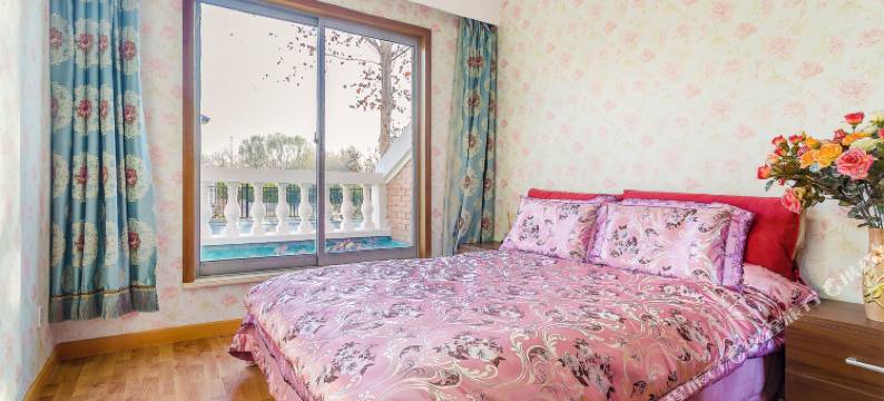 北京脸谱轰趴馆图片