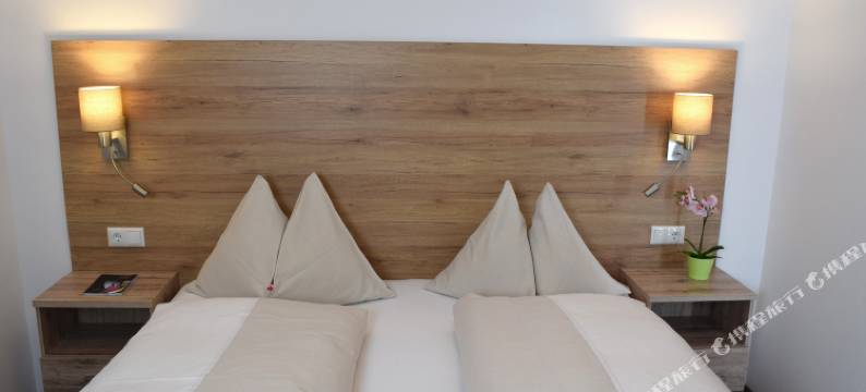 克伦尼西尔切酒店(Hotel Kronenhirsch)图片