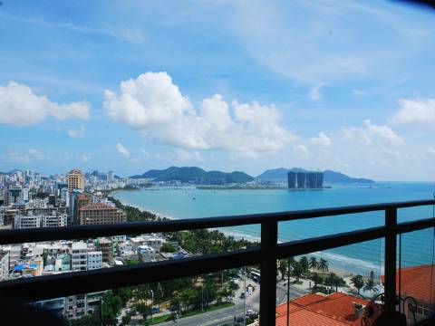 三亚金凤凰海景公寓