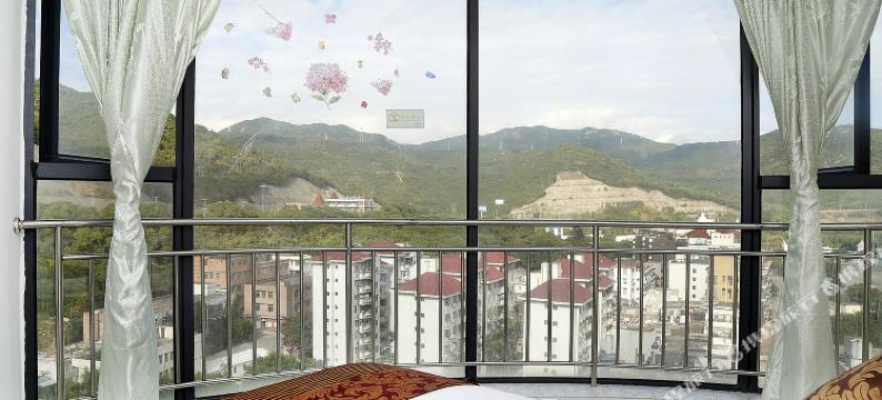 深圳小梅沙倚海听风公寓图片