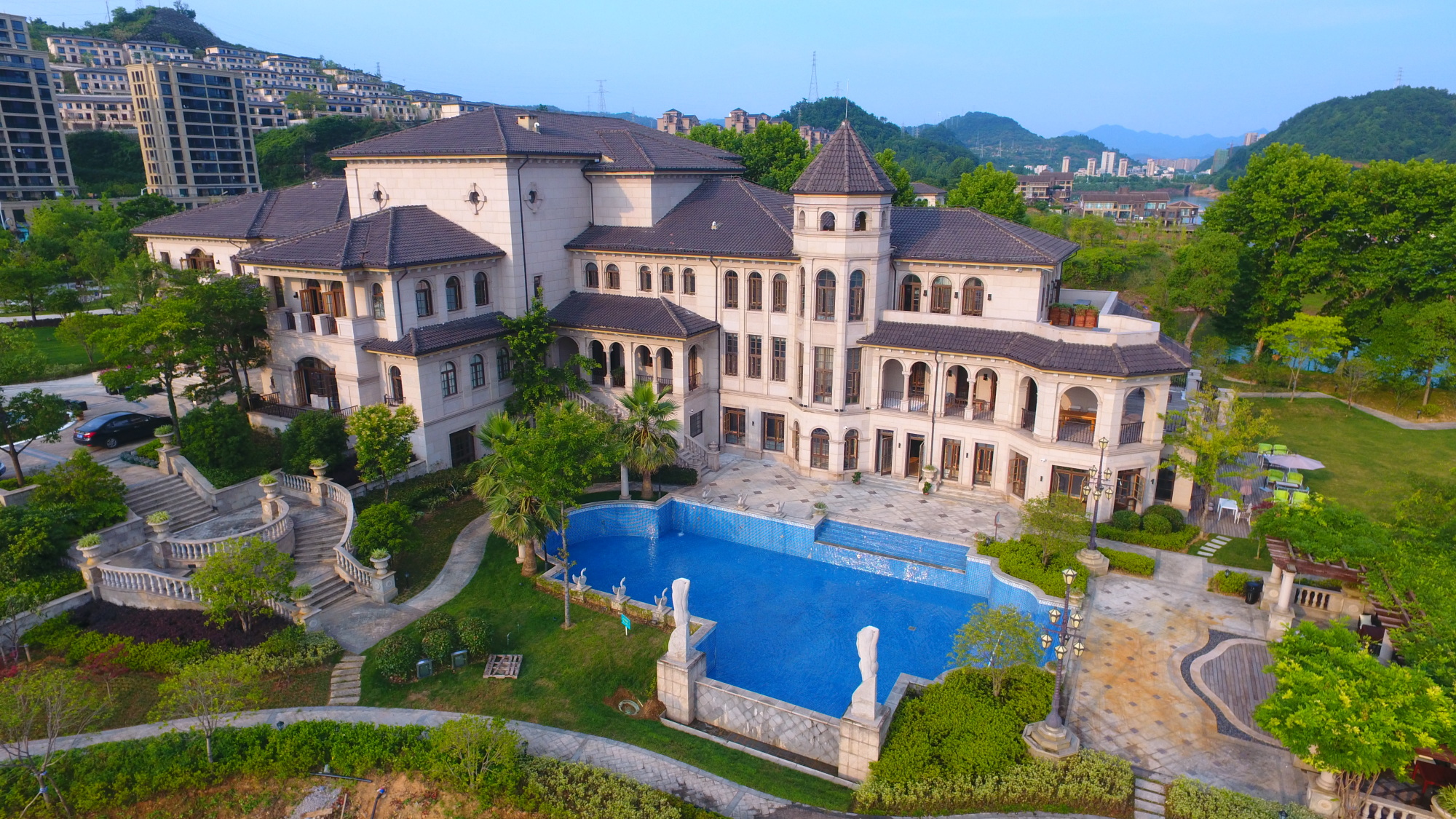 Read Wood Qiandao Manor Over view