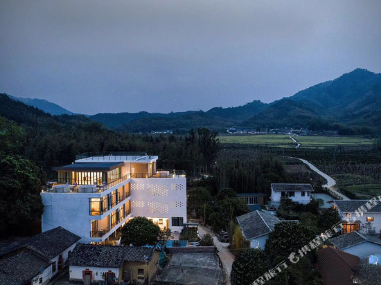 龙门爱树乡村度假山居