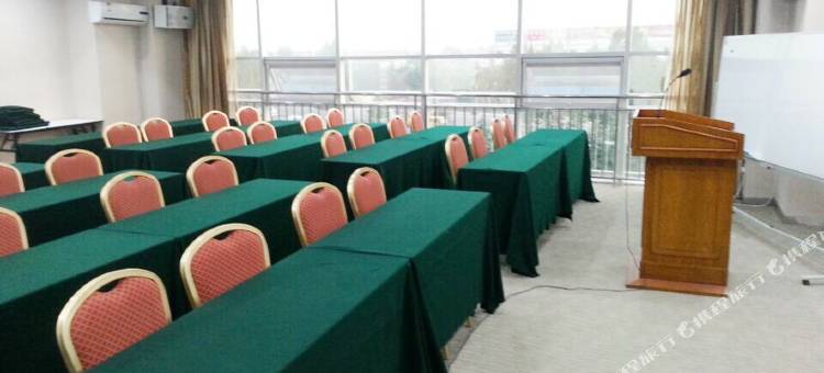 红枕安悦酒店(青州孟七店)图片