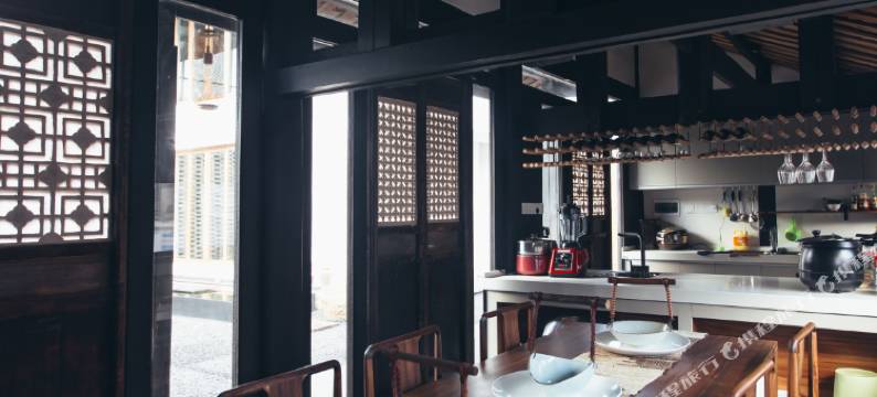 宋风明雨精品度假民宿(张家界国家森林公园武陵源店)图片