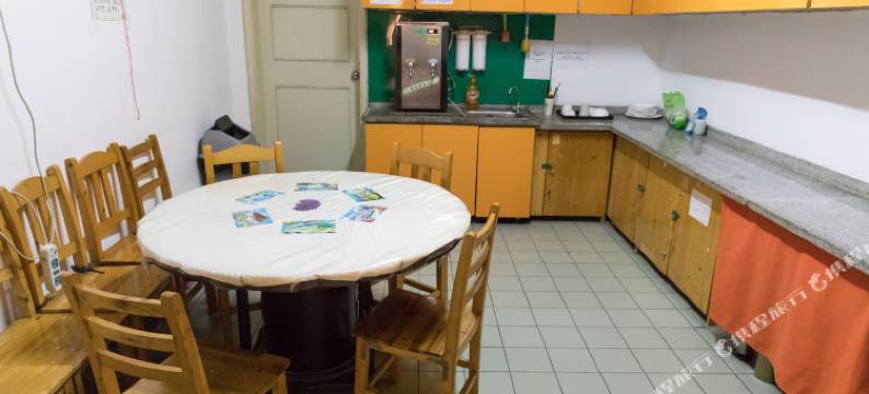 蓝山国际青年旅舍(上海卢湾店)图片