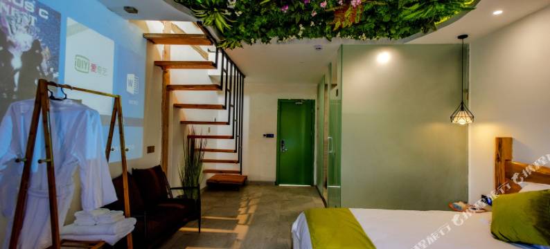 泸沽湖草海生态酒店图片