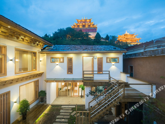香格里拉甘露客栈(独克宗古城店)