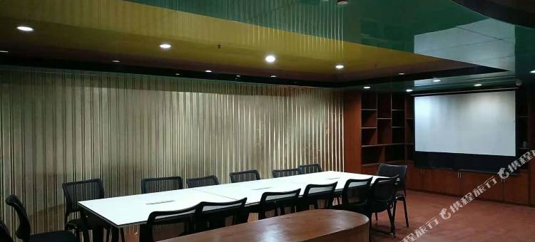 怡莱精品酒店(广州白云机场店)图片