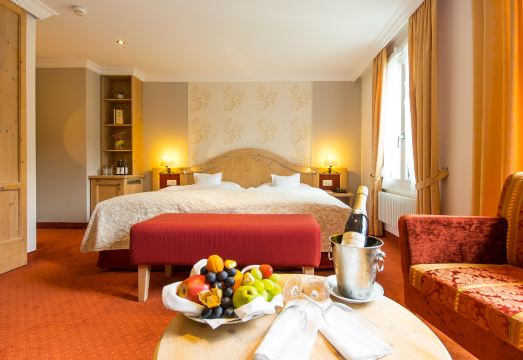 Romantik Hotel Schweizerhof Hotel Overview