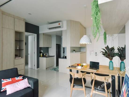 羅伯森尊貴套房酒店