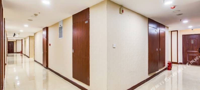 悦冠影音公寓(哈尔滨哈西高铁站万达广场店)图片