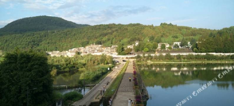 腾冲和顺古镇观湖楼民居图片