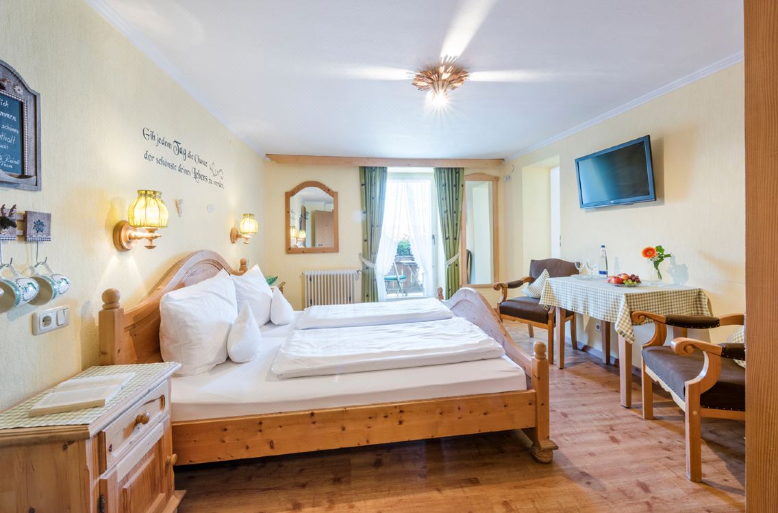 Kur Und Wellnesshotel Waldruh Hotel Reviews And Room Rates - 