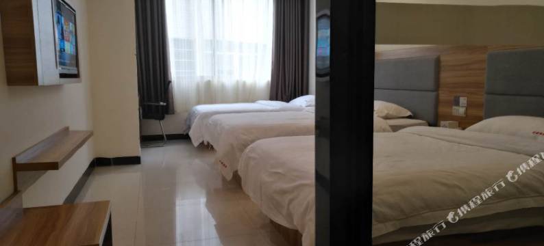 柠檬湾酒店(荔浦中心广场店)图片