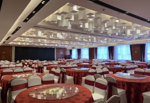 Yilong Hotel Hotel Overview