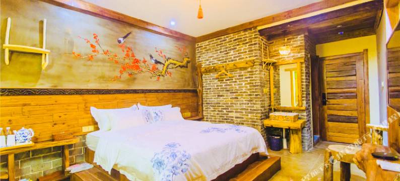 蝶恋花织女阁人文客栈(张家界天门山店)图片