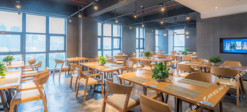 雷际酒店(翡翠湖大学城店)图片