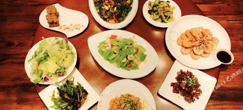 乌鲁木齐故乡庄院图片