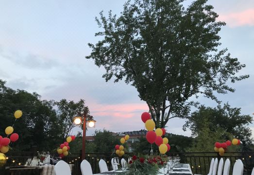 Floral Hotel · Plum Garden Mount TaiHotel Overview