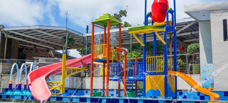 巴厘岛水明漾富丽华海滩酒店(FuramaXclusive Ocean Beach Seminyak Bali)图片