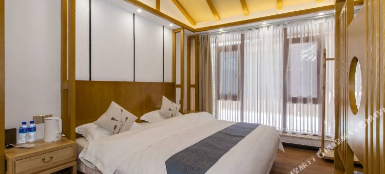 丽江溯源精品雪山观景客栈图片