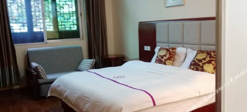 青城山临山客栈图片