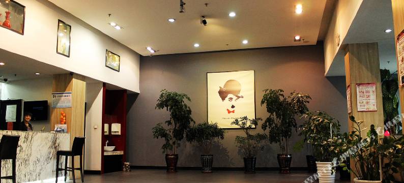 桔子红了精致酒店(齐齐哈尔百花园大润发店)图片