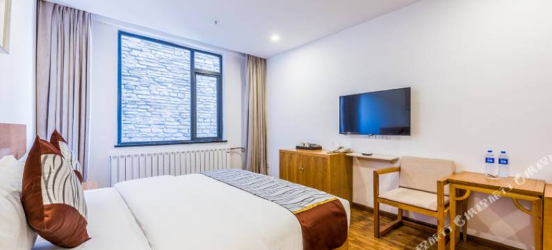 莲花府邸文化酒店(稻城亚丁景区游客中心店)图片