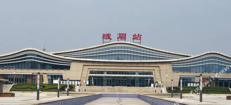 峨眉山鸿坤酒店(峨眉高铁站旅游博览交易中心店)图片