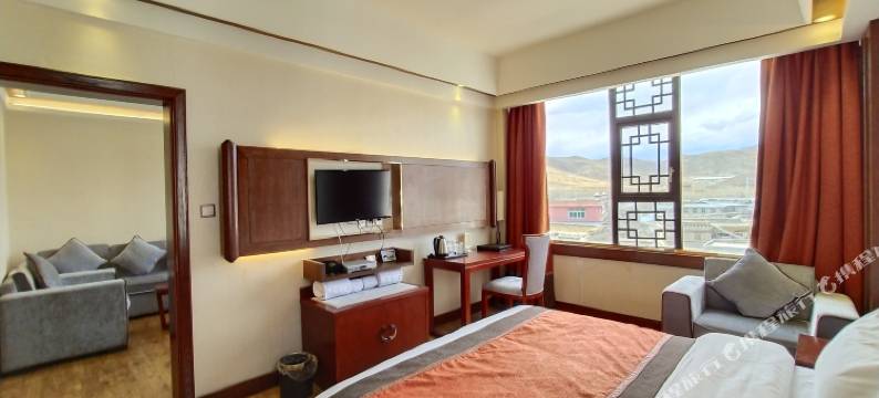 稻城兰卡假日酒店图片