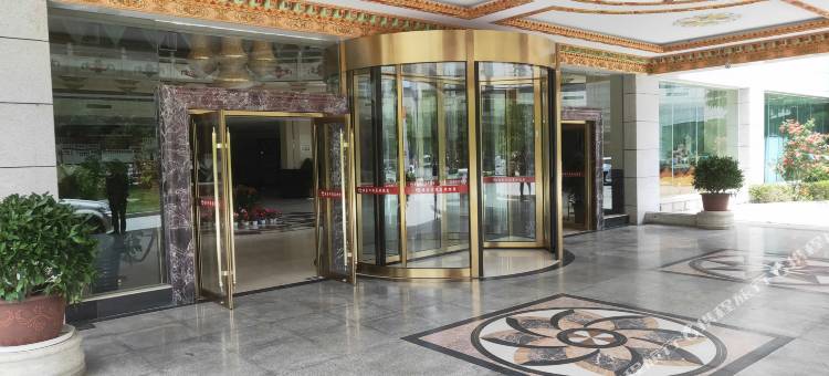 山南雅砻河酒店图片