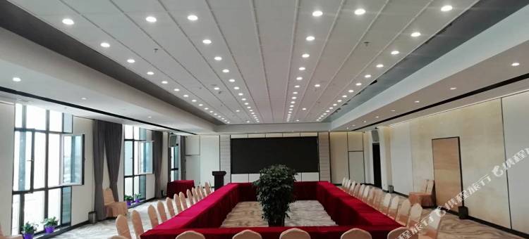和硕龙庭温泉酒店图片