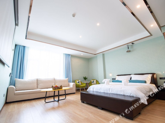 亿麒品质酒店(西宁莫家街湟光十字店)