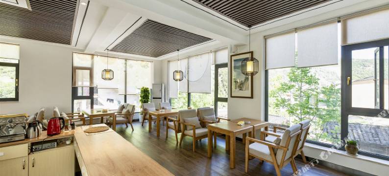 海螺沟觅境酒店(磨西古镇店)图片