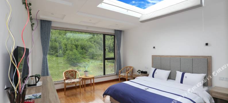 四姑娘山小桥流水人家客栈图片