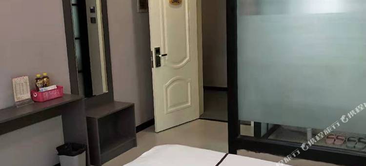 易佰良品酒店(锦州火车站店)图片