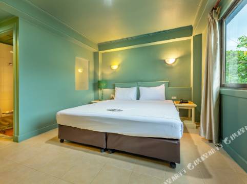 巴東海灘精品酒店