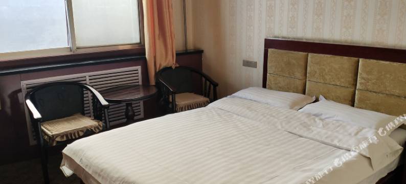 灵台嵘泰宾馆图片