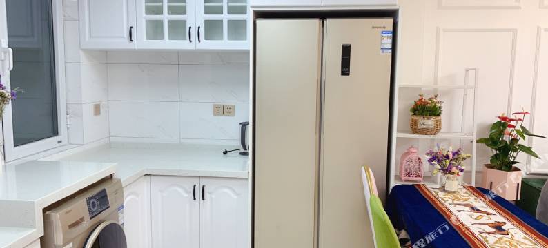 威海车站轻奢两居做饭齐全有地暖公寓图片