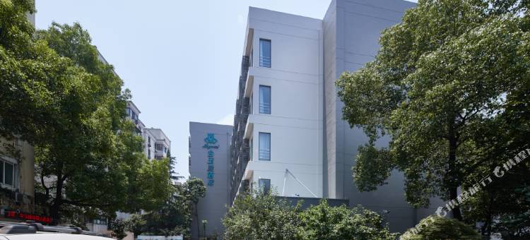 白玉兰酒店(上海徐家汇宛平南路店)图片