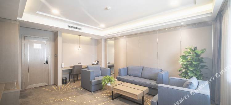 奥利加尔精选酒店(哈尔滨中央大街店)图片