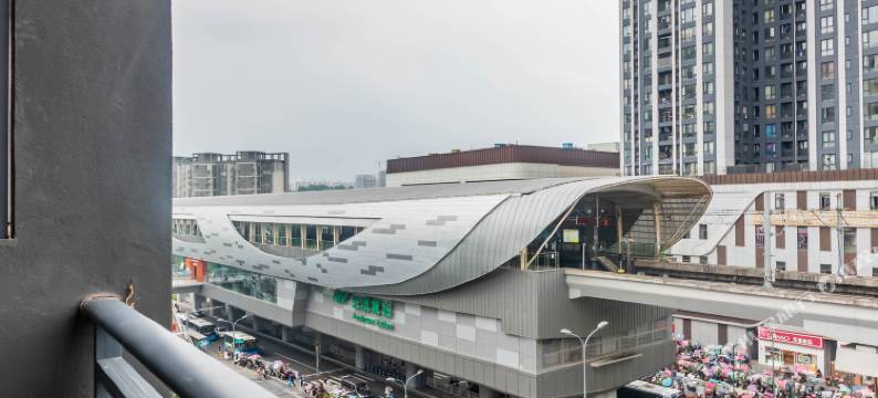 重庆佐翔酒店(尖顶坡地铁站店)图片